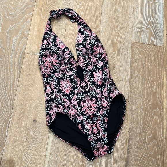 Kate Spade Swimsuit - Picture 3 of 8